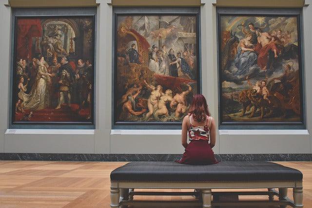 how to get artwork into a gallery