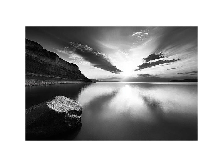 Monochrome  Lake