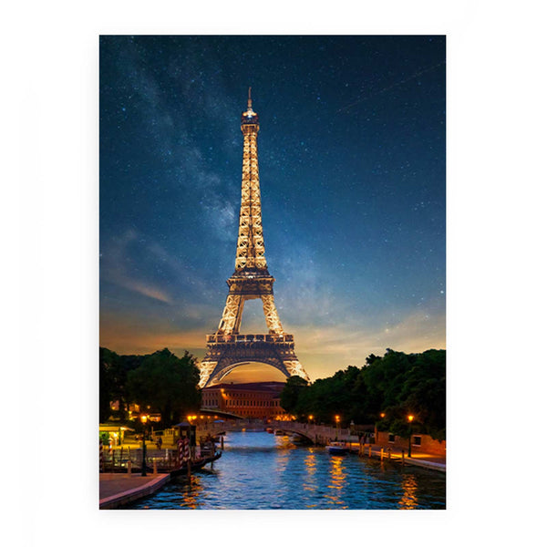 Night view Eiffel Tower In Paris Painting